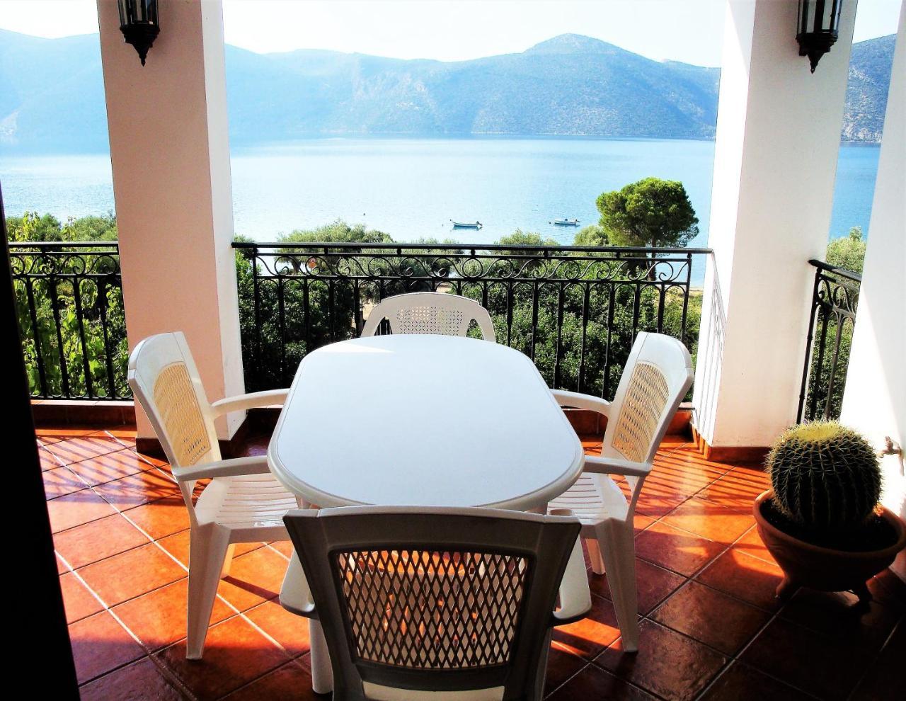Waterfront Mediterranean Villa Σκροπονέρια Εξωτερικό φωτογραφία